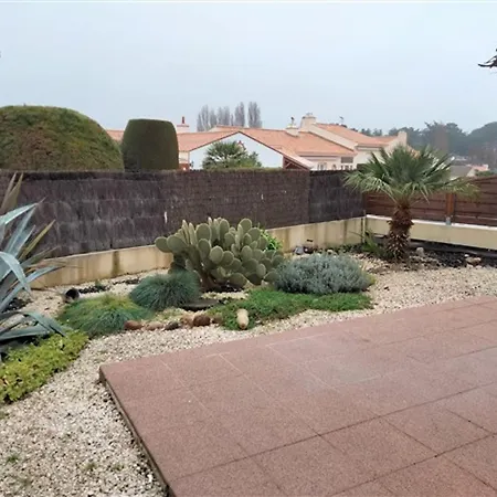 Vakantiehuis Maison T3 Avec Mezzanine, Jardin Paysage Et Parking Privatif, A 1 Km De La De Tanchet - Fr-1-331-228