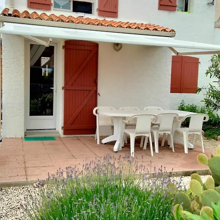 Casa de Férias Maison T3 Avec Mezzanine, Jardin Paysage Et Parking Privatif, A 1 Km De La De Tanchet - Fr-1-331-228 *